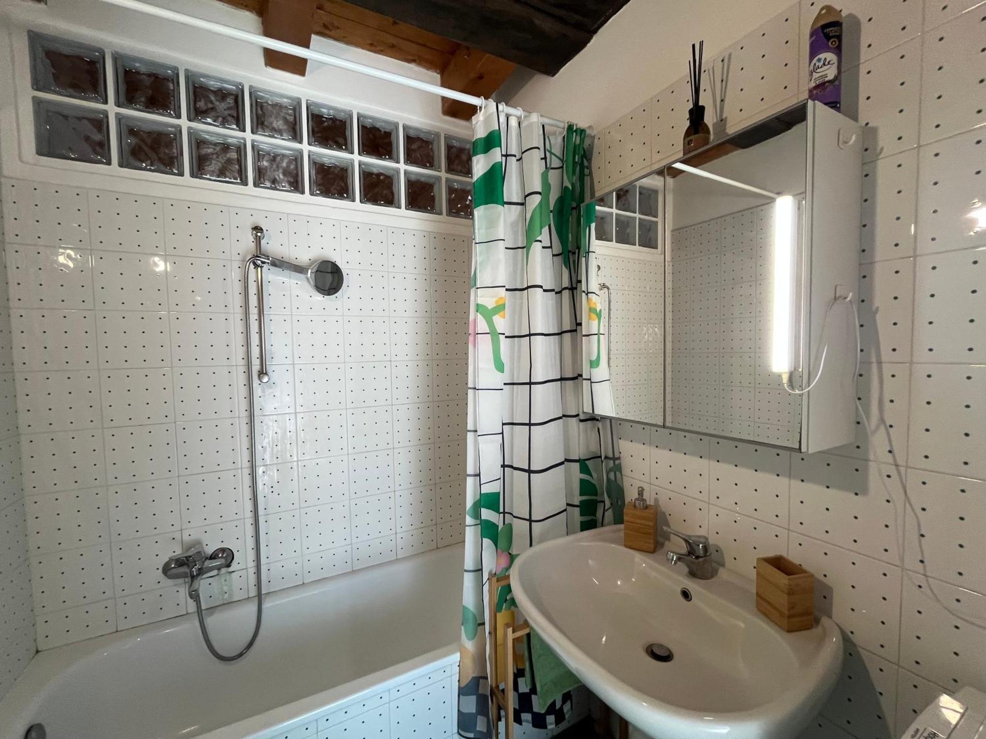 Bright, Cozy In The Heart Of Apartment Verona